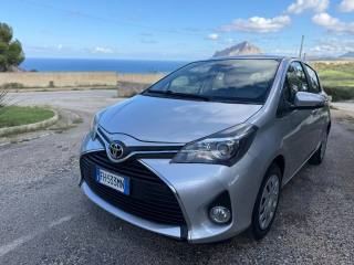 TOYOTA Yaris usata, con Airbag