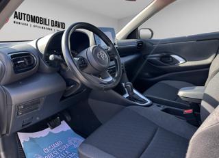 TOYOTA Yaris usata, con Autoradio