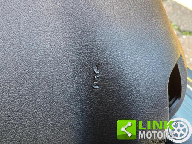 MERCEDES-BENZ C 200 usata, con Hill holder