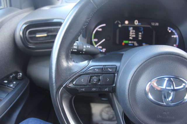 TOYOTA Yaris Cross usata, con USB