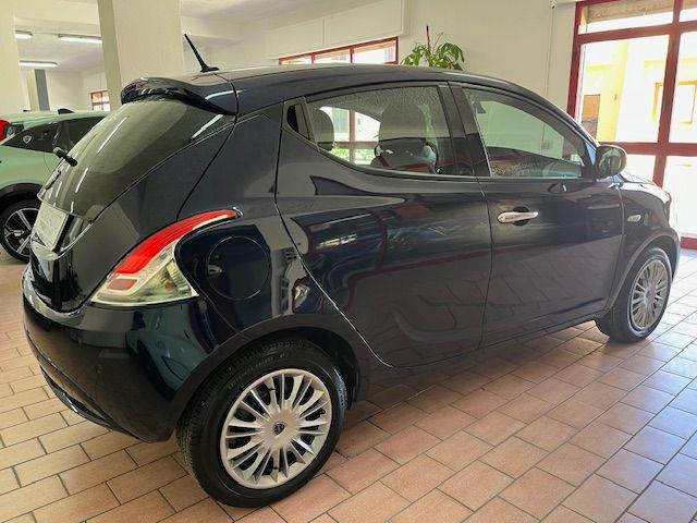 LANCIA Ypsilon usata, con Airbag Passeggero