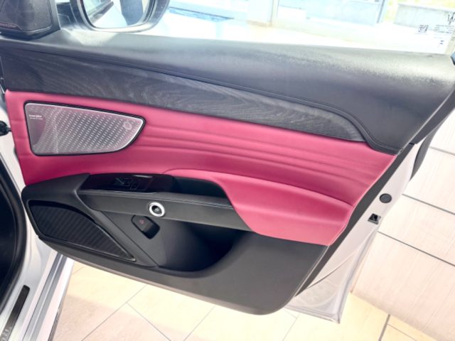 MASERATI Grecale usata, con Interni in pelle