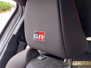 TOYOTA Yaris usata, con Specchietti laterali elettrici