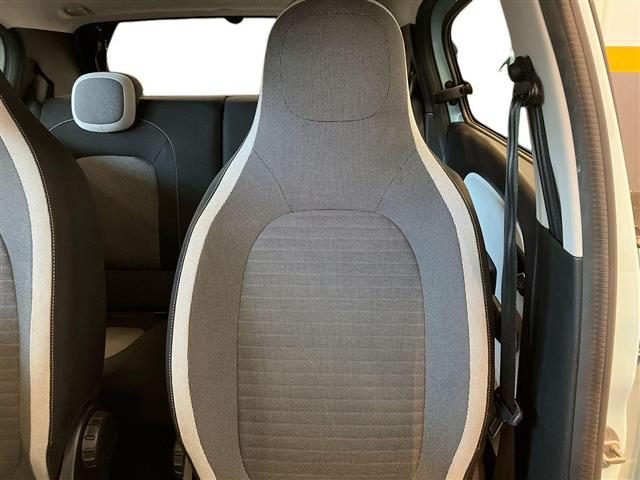RENAULT Twingo usata 25