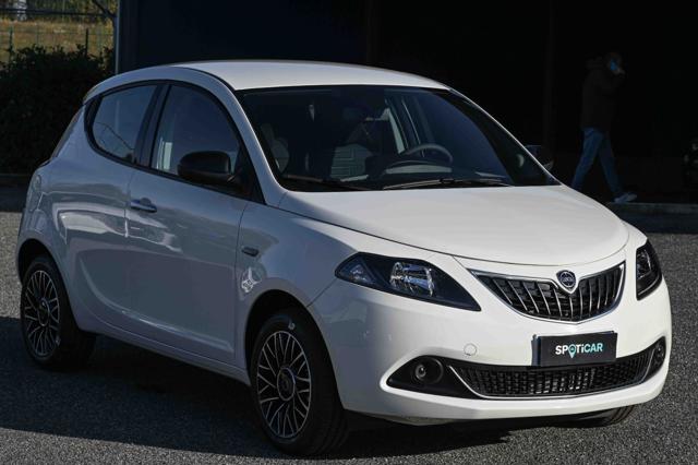 LANCIA Ypsilon usata, con Airbag laterali