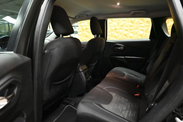 JEEP Cherokee usata 11