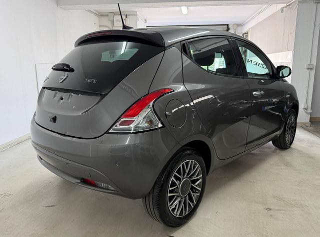 LANCIA Ypsilon usata, con Airbag laterali