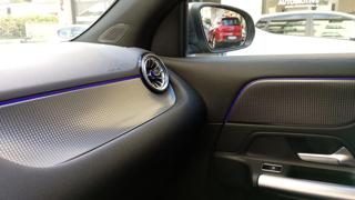 MERCEDES-BENZ EQA usata, con Sedile posteriore sdoppiato