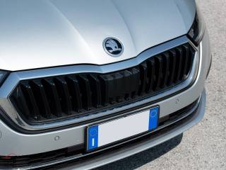 SKODA Octavia usata, con Sensori di parcheggio anteriori