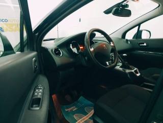 PEUGEOT 5008 usata, con Servosterzo