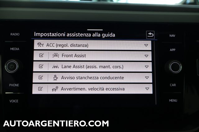 VOLKSWAGEN Taigo usata, con Touch screen