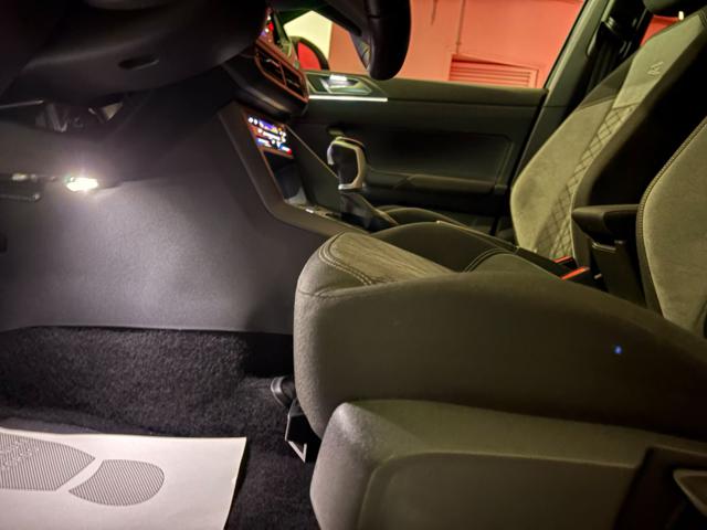 VOLKSWAGEN Taigo usata, con Fari LED