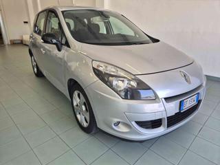 RENAULT Scenic 1.9 dCi 130CV Luxe