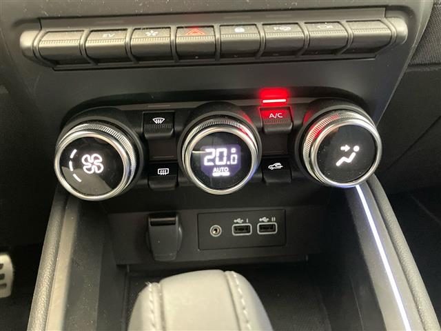 RENAULT Clio usata, con Isofix
