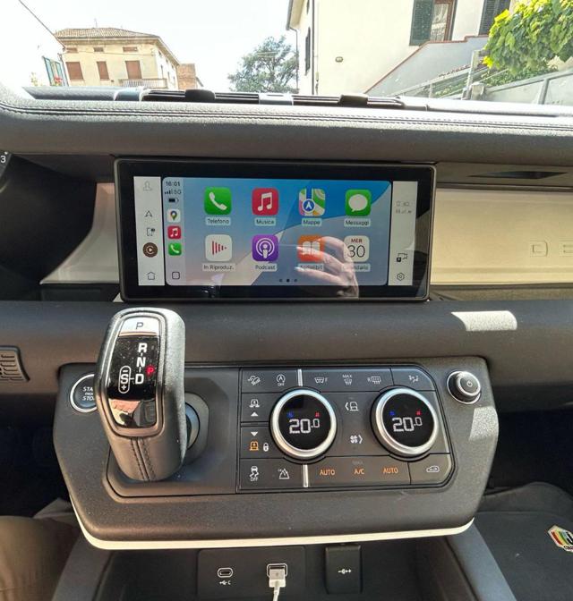LAND ROVER Defender usata, con Climatizzatore