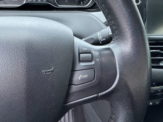 PEUGEOT 208 usata 16