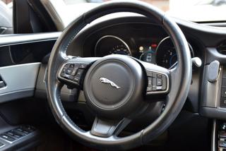 JAGUAR XF usata, con Tettuccio apribile