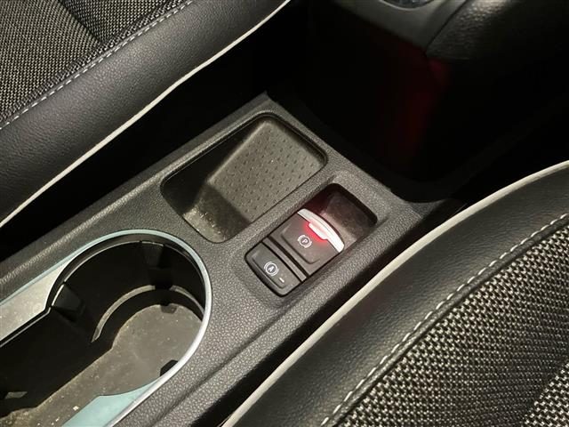 RENAULT Captur usata, con Hill holder