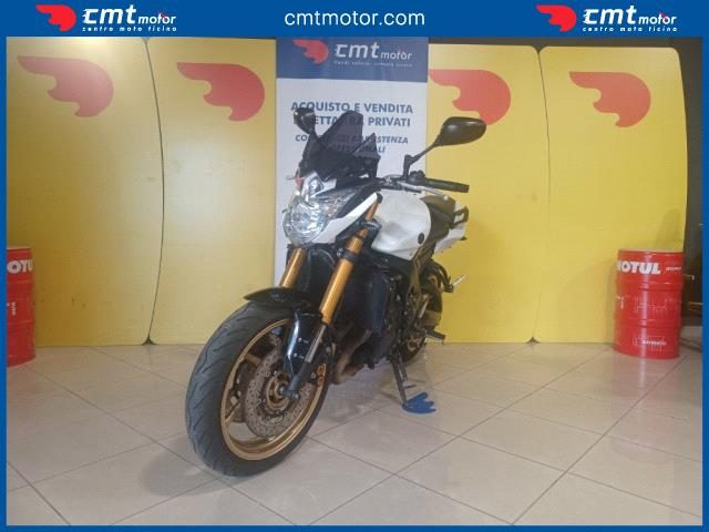 YAMAHA FZ8 usata 1