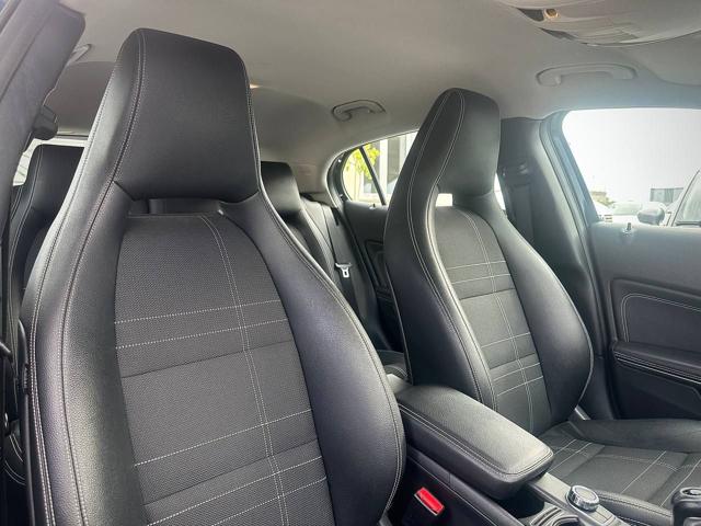MERCEDES-BENZ GLA 180 usata 30