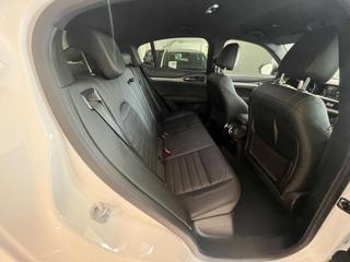 ALFA ROMEO Stelvio usata, con Regolazione elettrica sedili