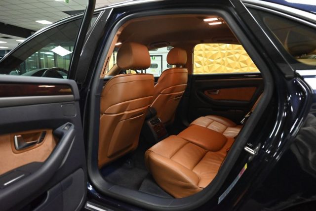 AUDI A8 usata 11