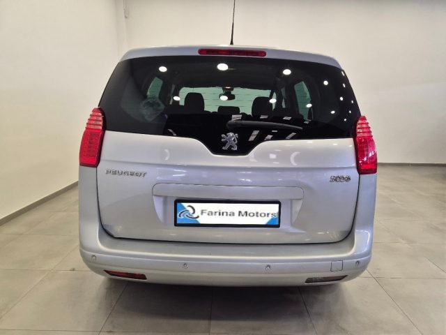 PEUGEOT 5008 usata, con Airbag Passeggero