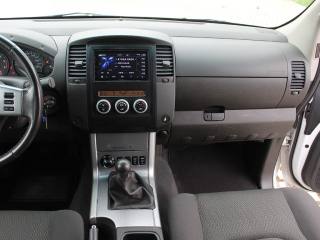 NISSAN Navara usata, con USB