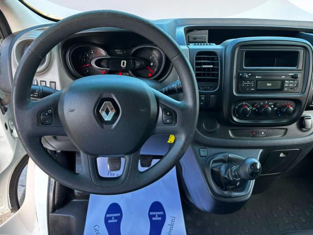 RENAULT Trafic usata, con Specchietti laterali elettrici