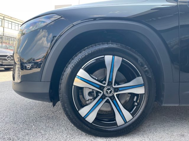 MERCEDES-BENZ EQB usata, con Sedile posteriore sdoppiato
