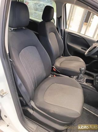 FIAT Punto usata, con Bluetooth