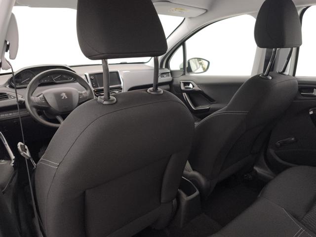 PEUGEOT 208 usata, con Volante multifunzione