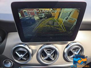 MERCEDES-BENZ GLA 180 usata 32