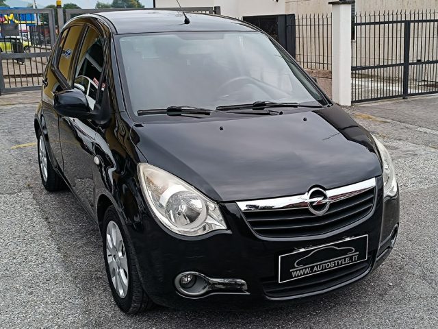 OPEL Agila usata, con Specchietti laterali elettrici