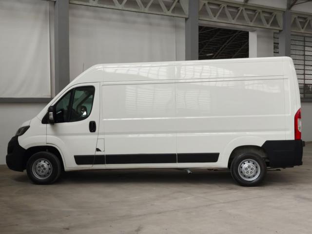 PEUGEOT Boxer usata, con Autoradio