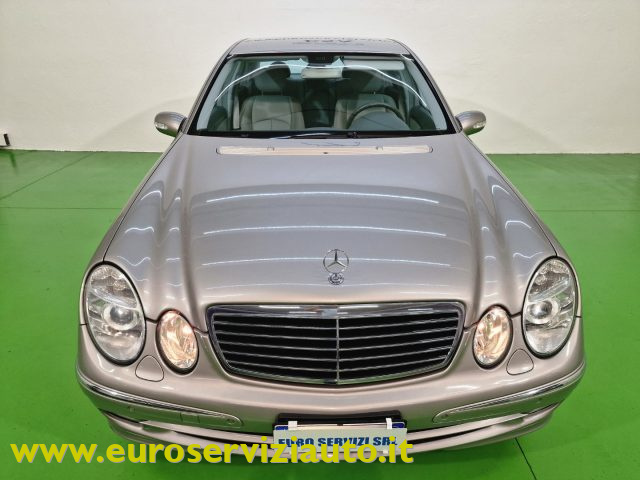 MERCEDES-BENZ E 320 usata 51