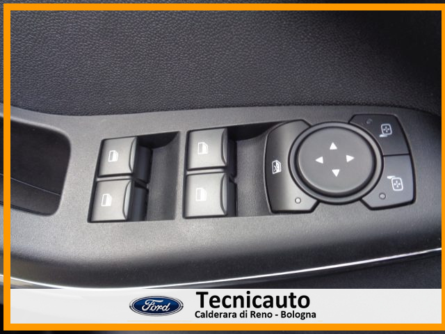 FORD Fiesta usata, con Specchietti laterali elettrici