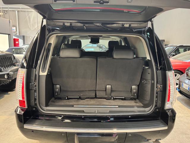 CADILLAC Escalade usata, con Sistema di navigazione