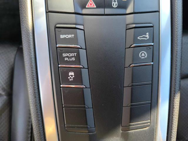 PORSCHE 911 usata, con Fari Xenon