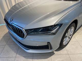 SKODA Superb usata, con Servosterzo