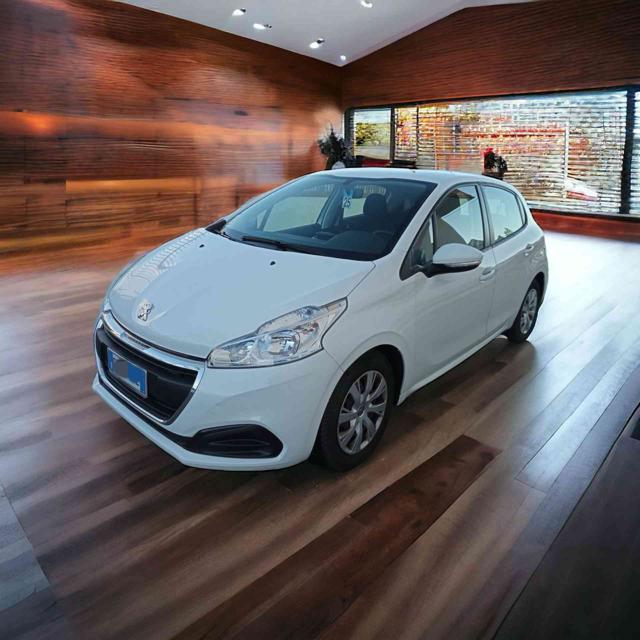 PEUGEOT 208 usata, con Airbag
