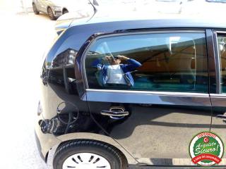 VOLKSWAGEN up! usata 32