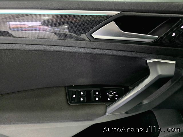 VOLKSWAGEN Tiguan usata, con Sedile posteriore sdoppiato