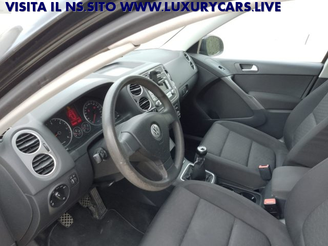 VOLKSWAGEN Tiguan usata, con Autoradio