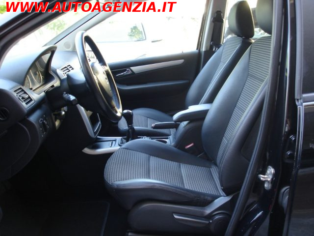MERCEDES-BENZ A 180 usata 12