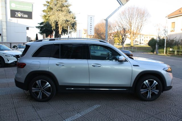 MERCEDES-BENZ EQB usata, con Climatizzatore
