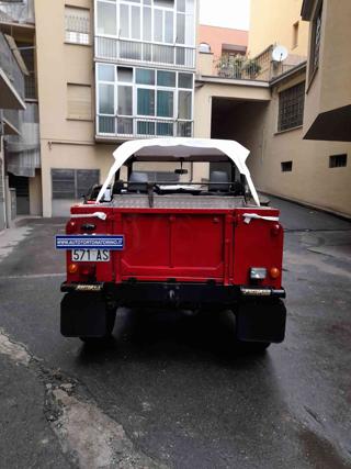 LAND ROVER Defender usata 4