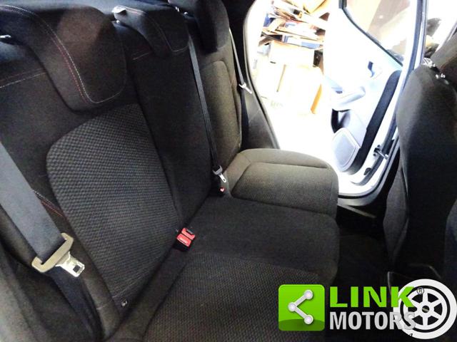 FORD Fiesta usata, con Specchietti laterali elettrici
