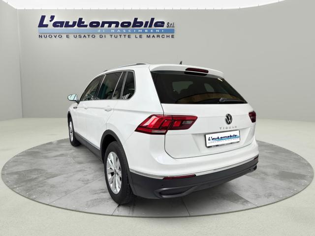 VOLKSWAGEN Tiguan usata, con Boardcomputer