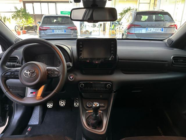 TOYOTA Yaris usata, con Cerchi in lega